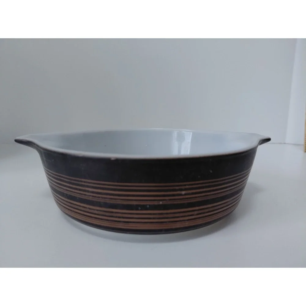 Vintage PYREX Terra Casserole Dish 1 pint 471 no lid black brown stripe‎